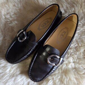 Tod’s Chocolate Brown Gommino Leather Driving Loafers • S 37/7 • Made in Italy